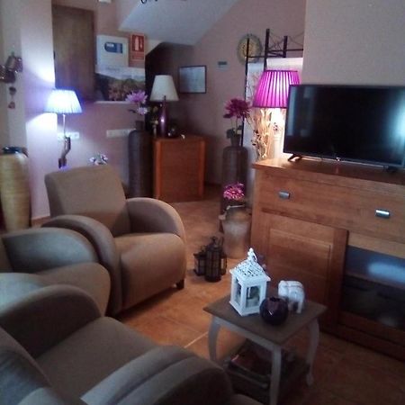 Hostal Sol De La Vega Albarracín Extérieur photo