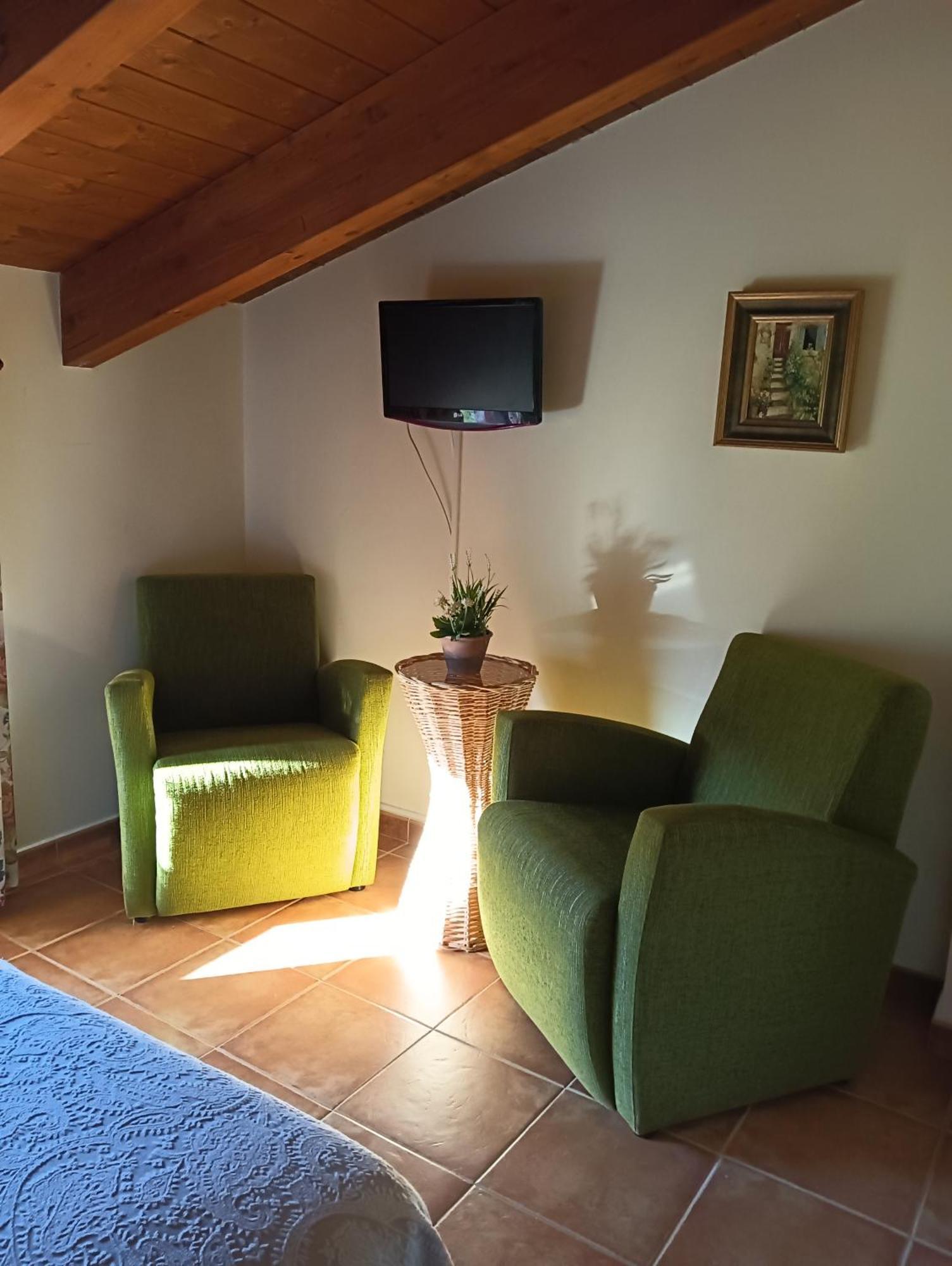 Hostal Sol De La Vega Albarracín Extérieur photo