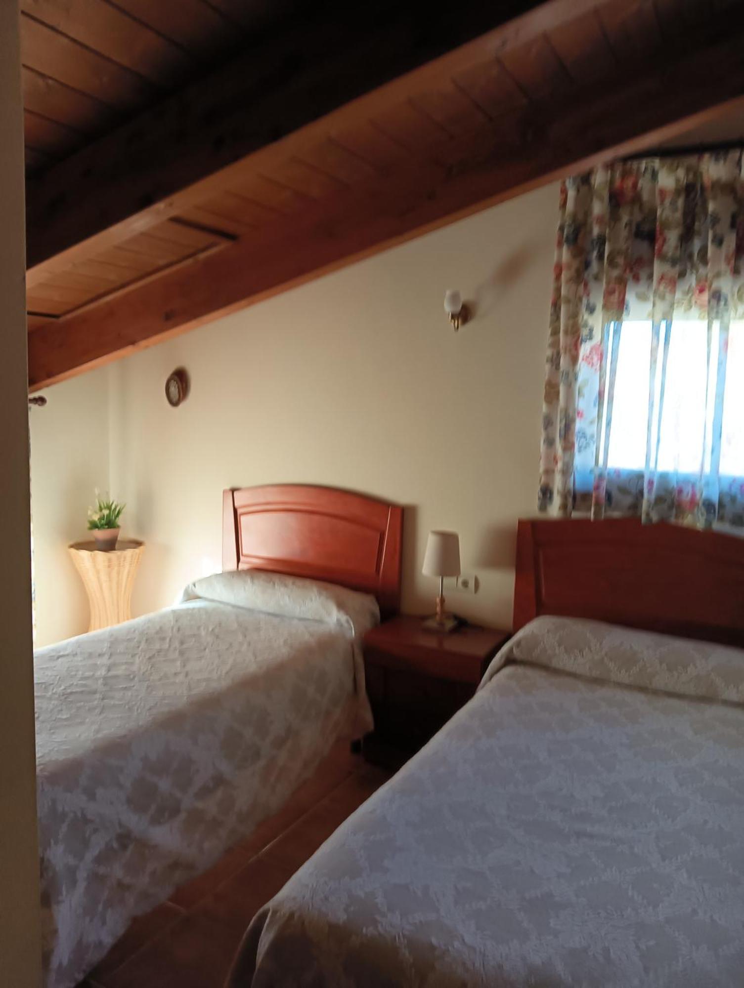 Hostal Sol De La Vega Albarracín Extérieur photo