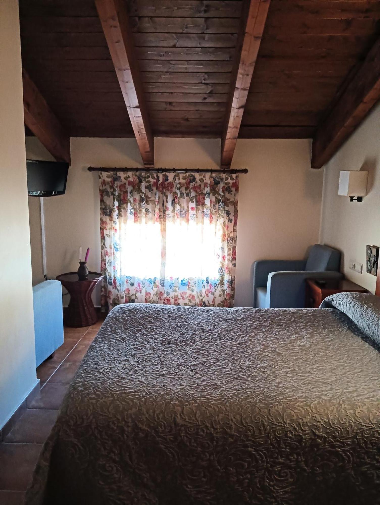 Hostal Sol De La Vega Albarracín Extérieur photo