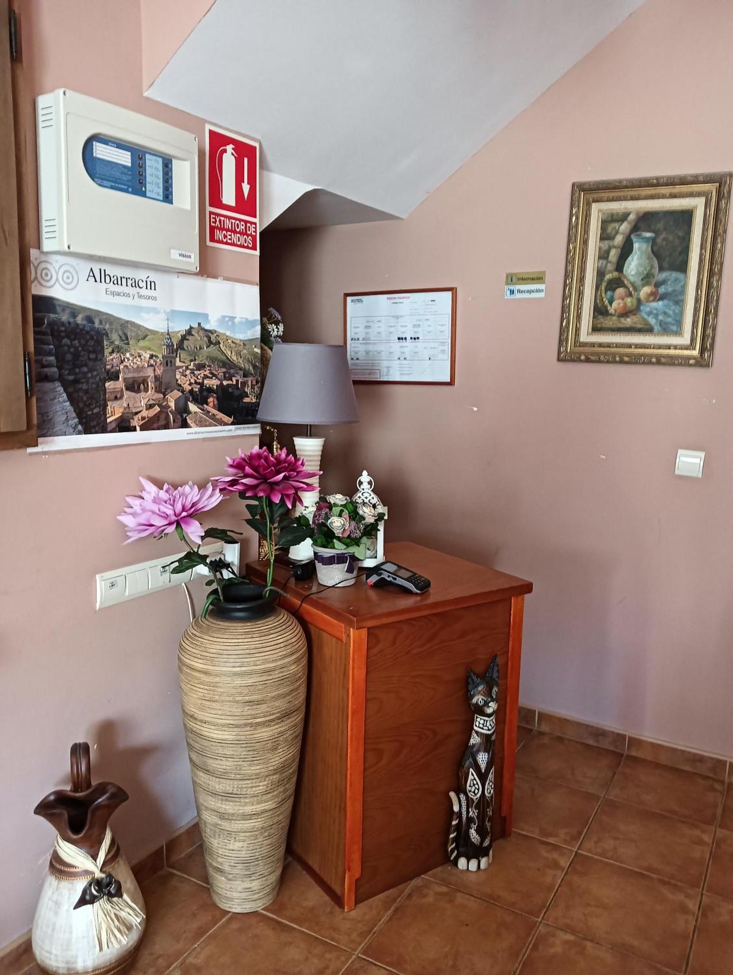 Hostal Sol De La Vega Albarracín Extérieur photo