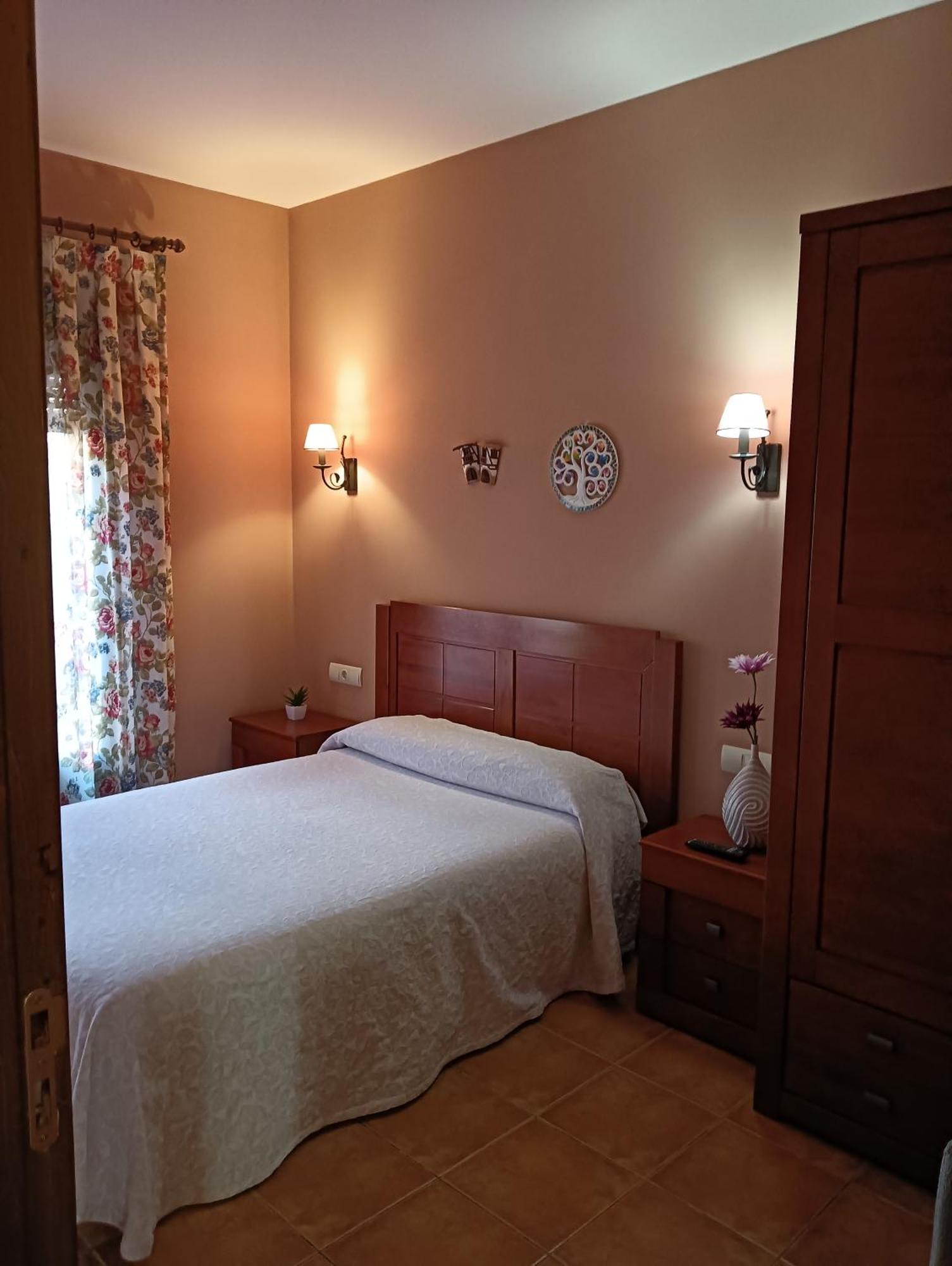 Hostal Sol De La Vega Albarracín Extérieur photo
