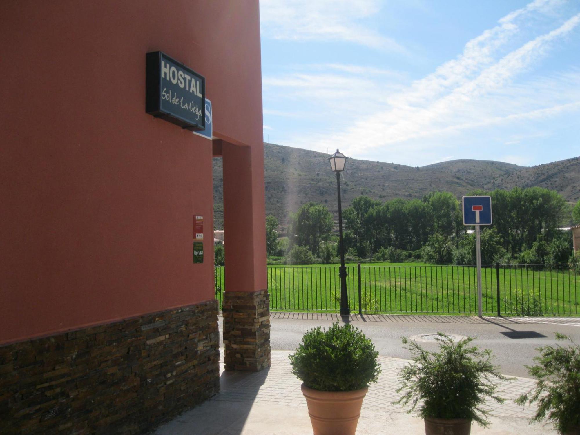 Hostal Sol De La Vega Albarracín Extérieur photo